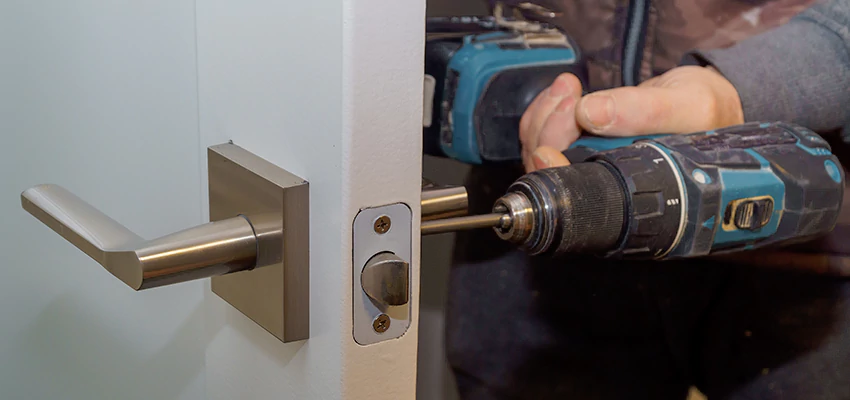Broken Door Handle Lock Repair in Escondido, California